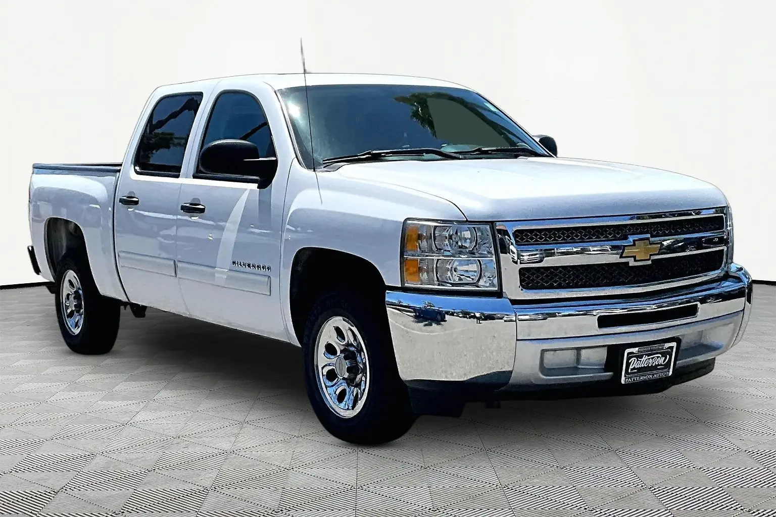 2012 Chevrolet Silverado 1500 LT Crew Cab photo 5