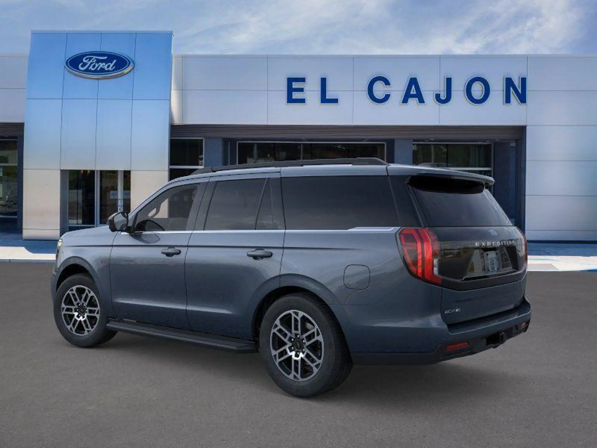 2026 Ford Expedition Active photo 4