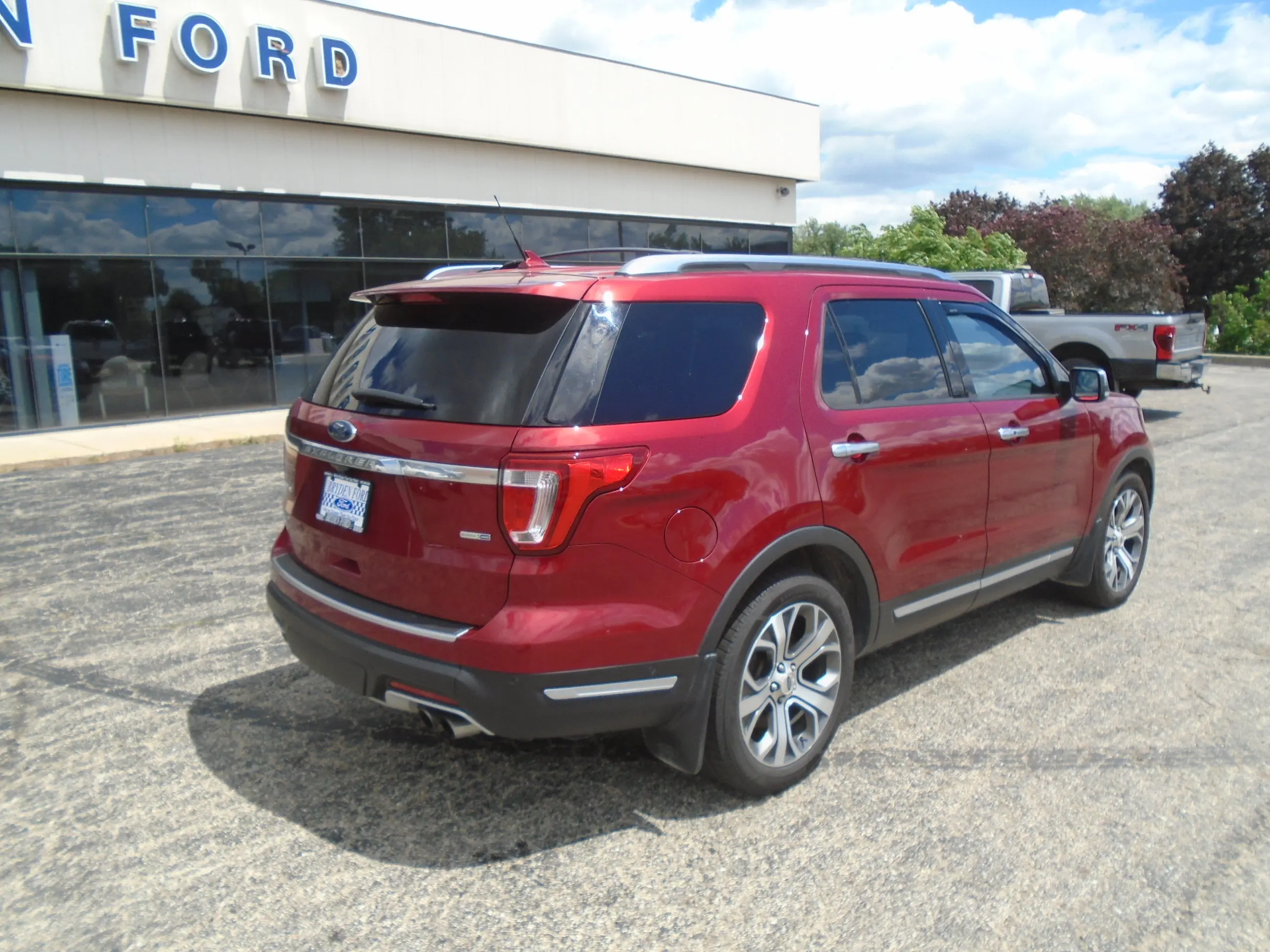 2018 Ford Explorer Platinum 4WD photo 5