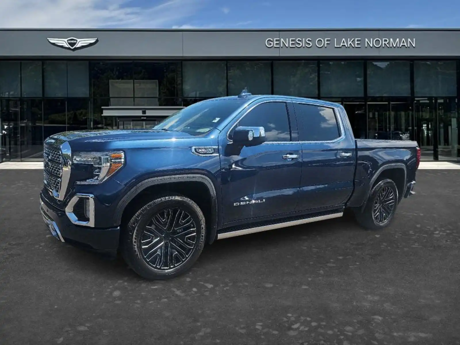 2019 GMC Sierra 4WD Crew Cab Short Box's photo