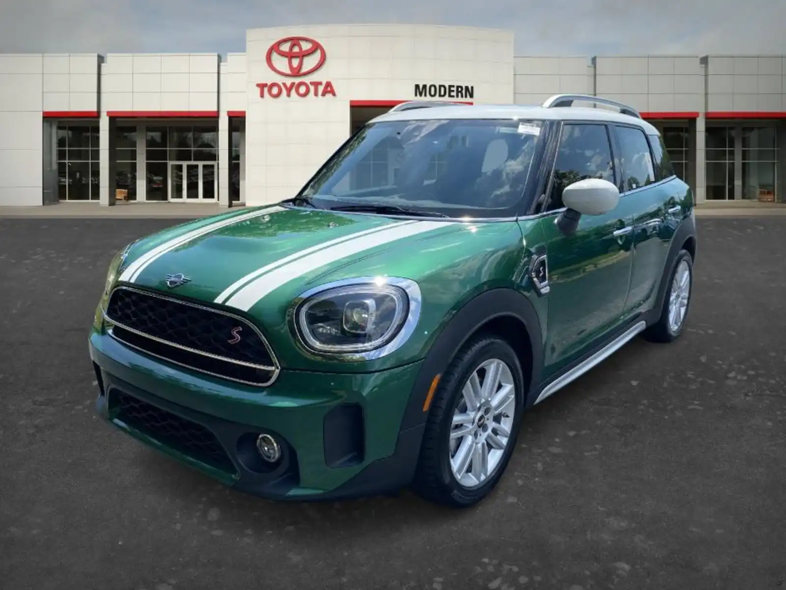 2024 MINI Countryman Cooper S's photo