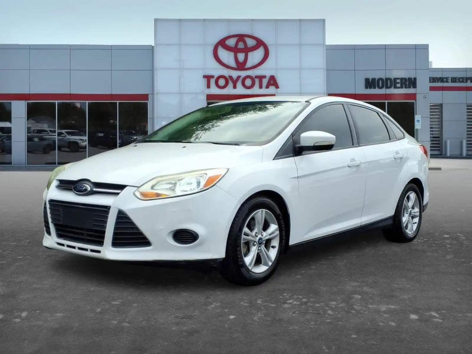 2014 Ford Focus Sedan SE's photo