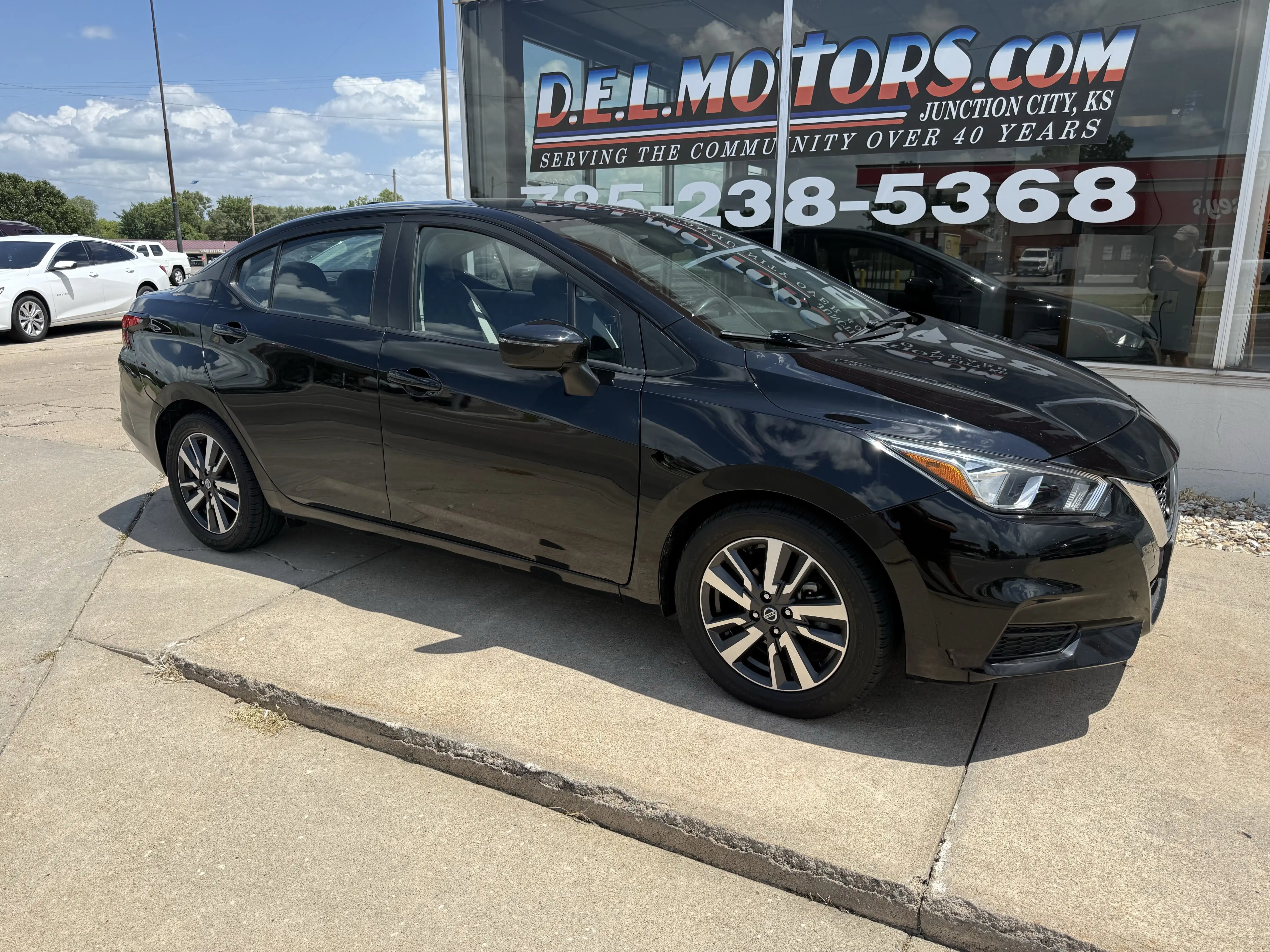 2021 Nissan Versa 1.6 SV CVT's photo