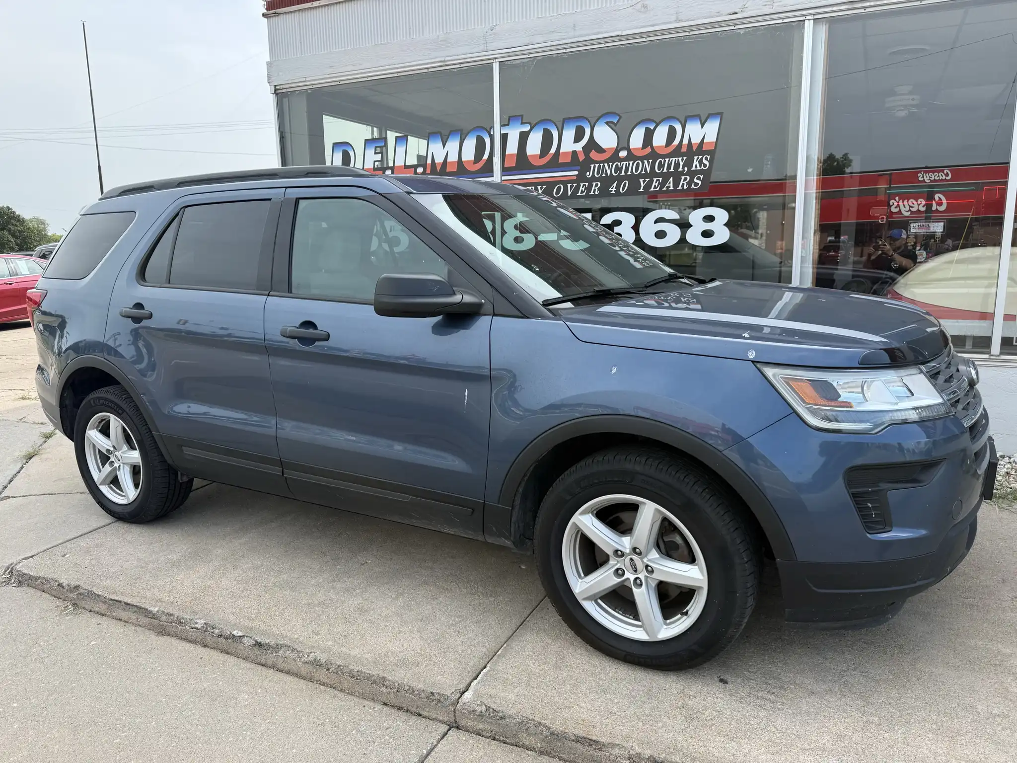 2018 Ford Explorer Base 4WD's photo