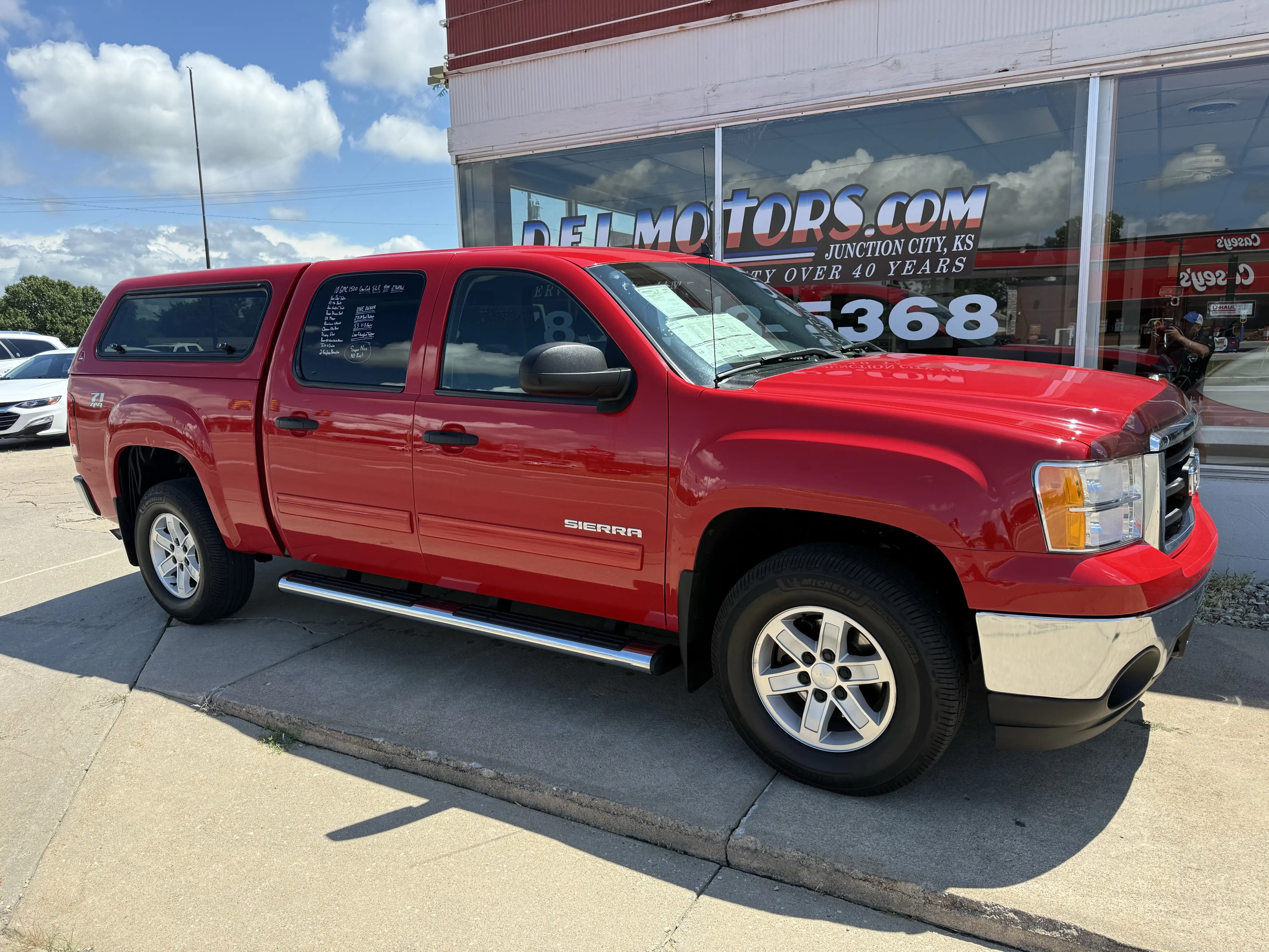 2010 GMC Sierra 4WD Crew Cab SLE SWB's photo