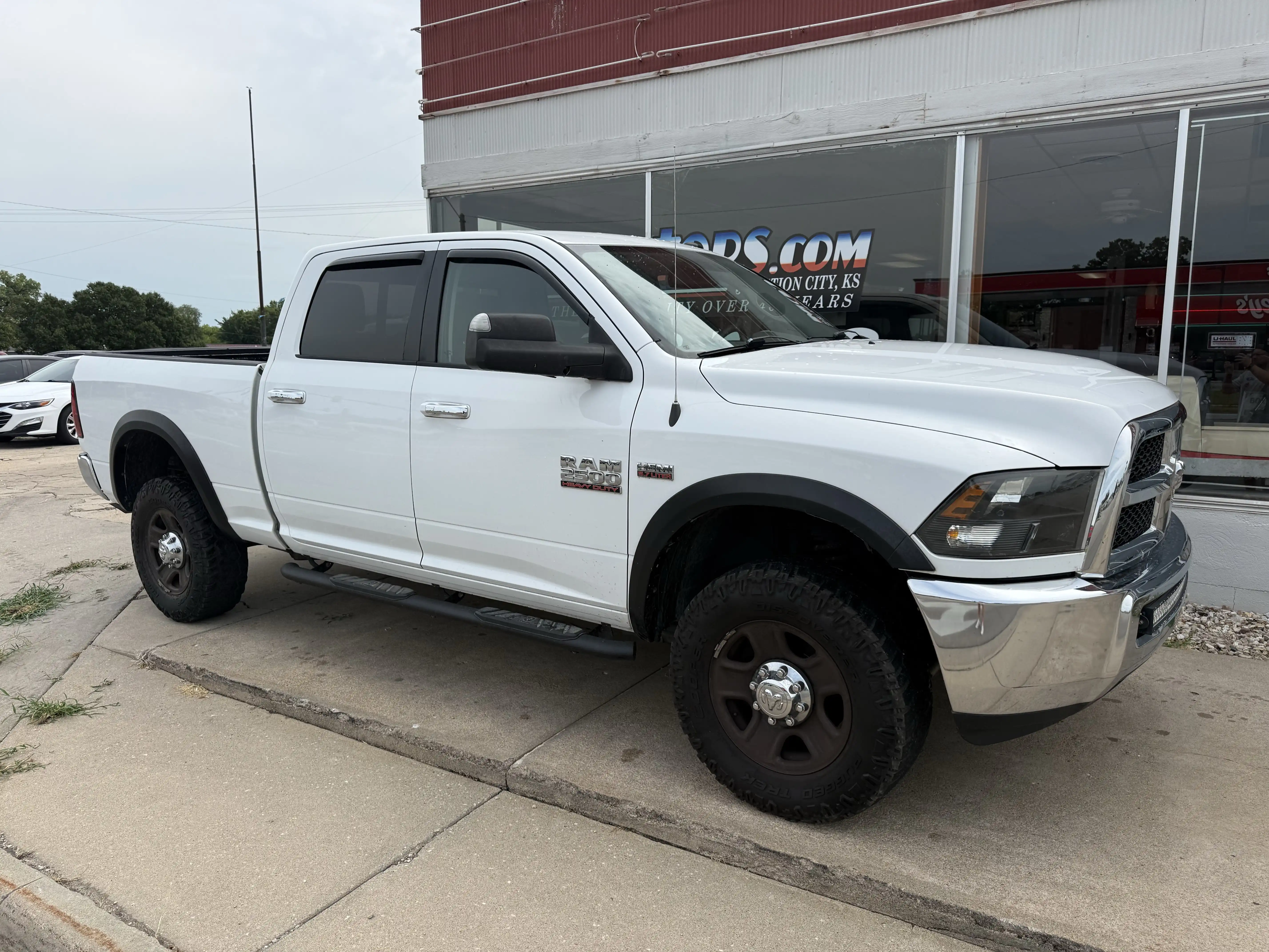 2015 RAM 2500 SLT 4X4 Crew Cab SWB's photo