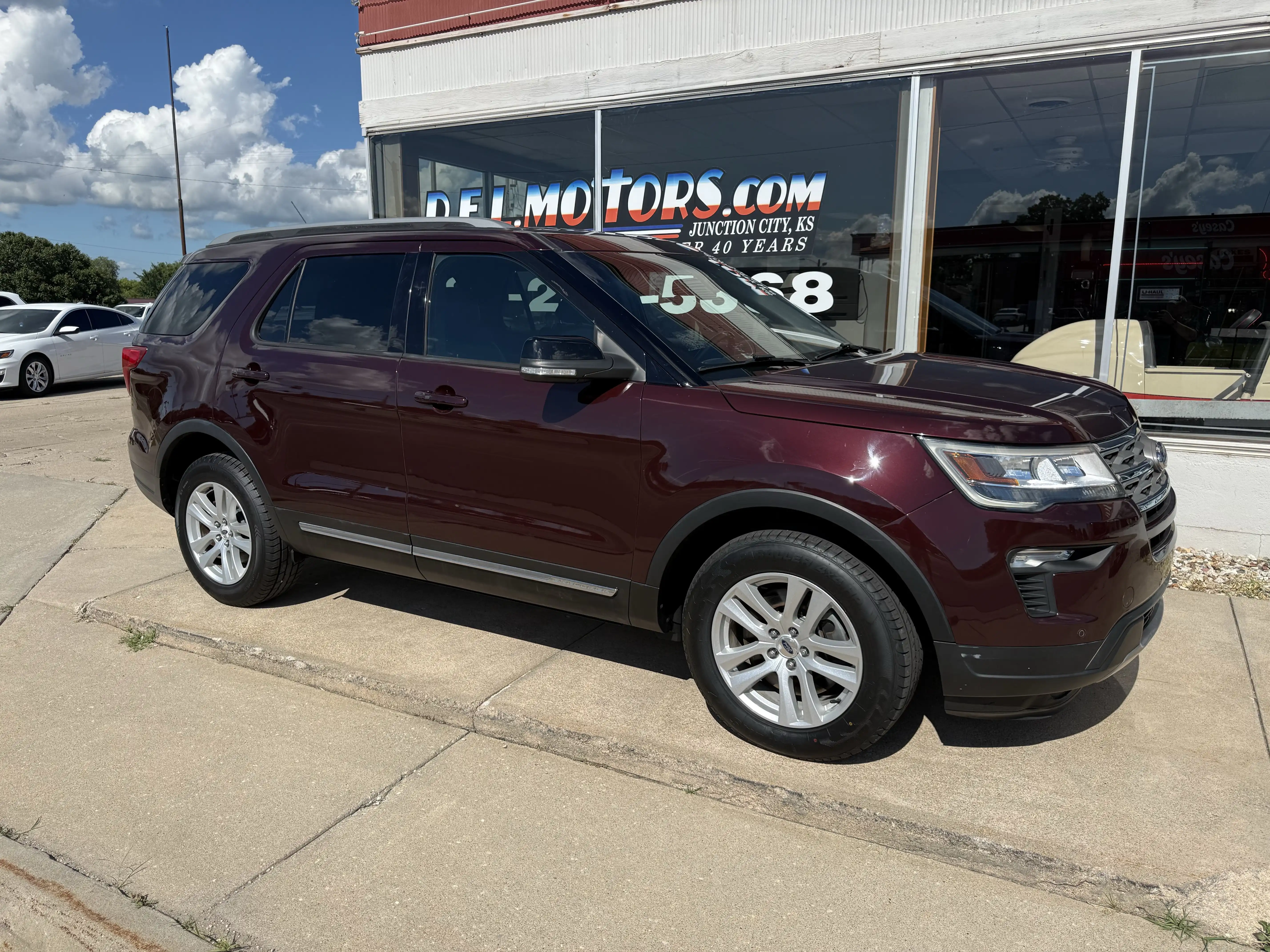 2018 Ford Explorer XLT 4WD's photo