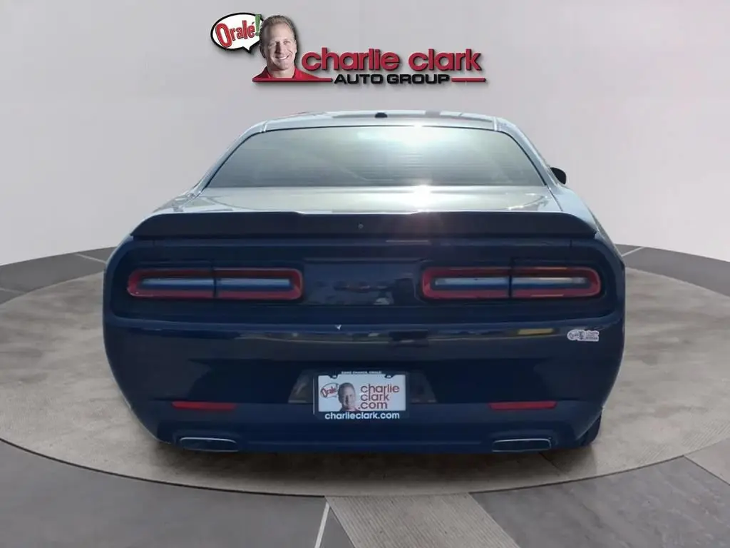 2023 Dodge Challenger SXT Auto photo 4