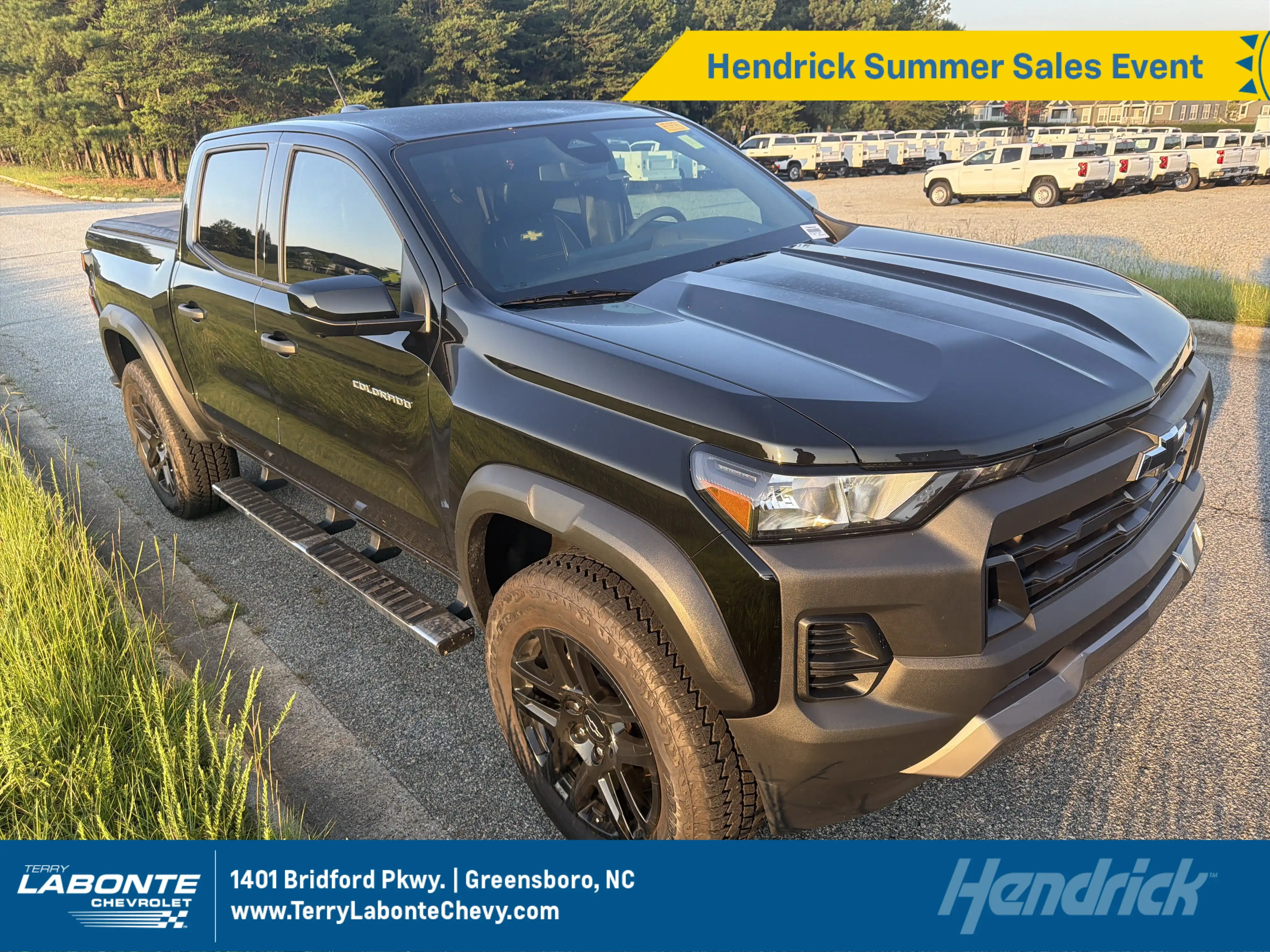 2024 Chevrolet Colorado 4WD Trail Boss Crew Cab Short Box's photo