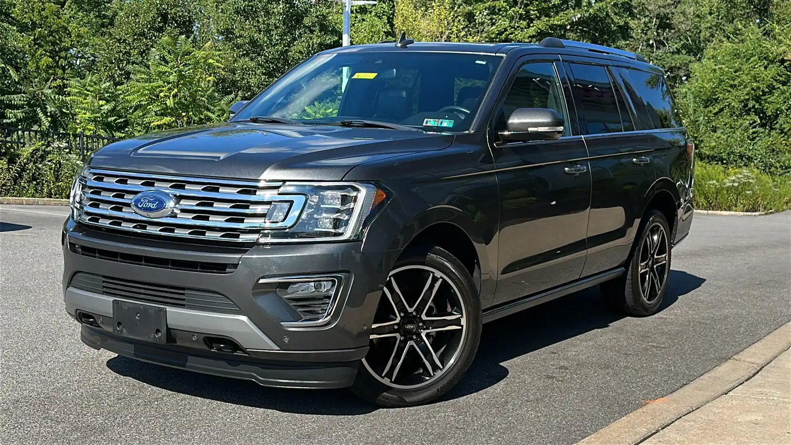 2020 Ford Expedition Limited 4WD's photo