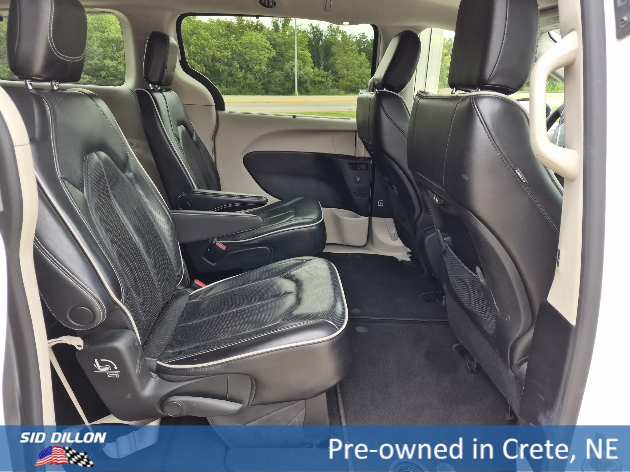 2023 Chrysler Pacifica Limited photo 5