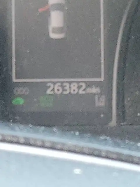 2021 Toyota Camry LE Hybrid's photo