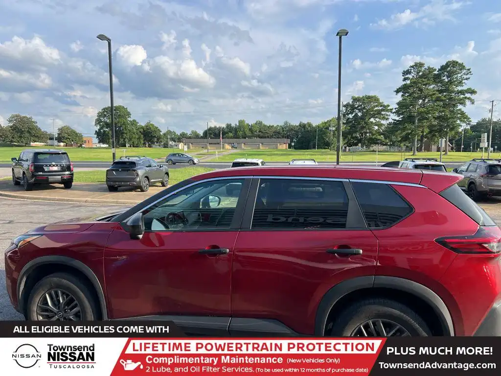 2023 Nissan Rogue S FWD's photo