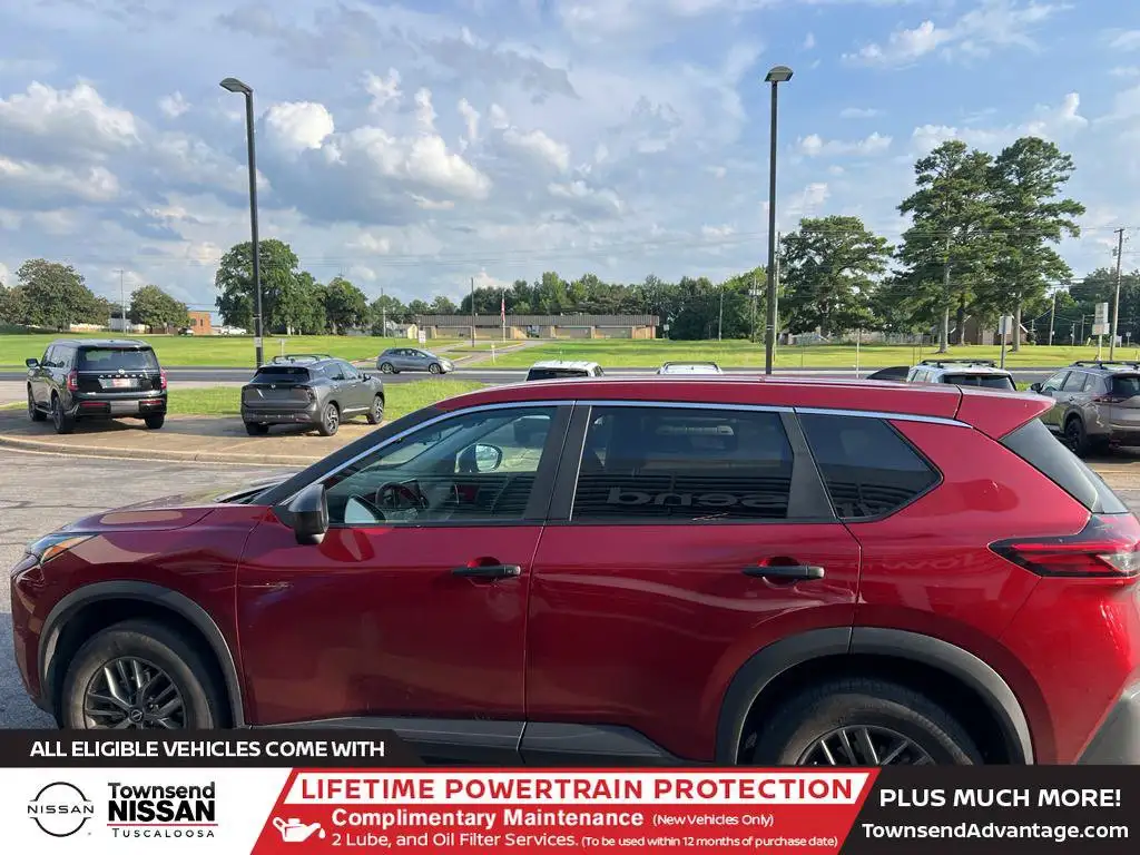 2023 Nissan Rogue S FWD's photo