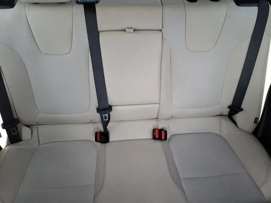 2020 Buick Encore GX Select's photo