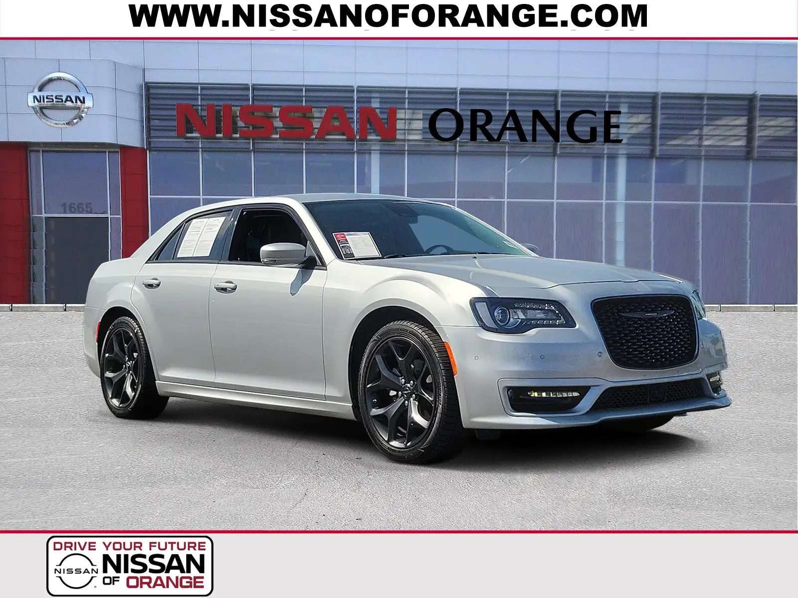 2023 Chrysler 300 Touring L RWD's photo