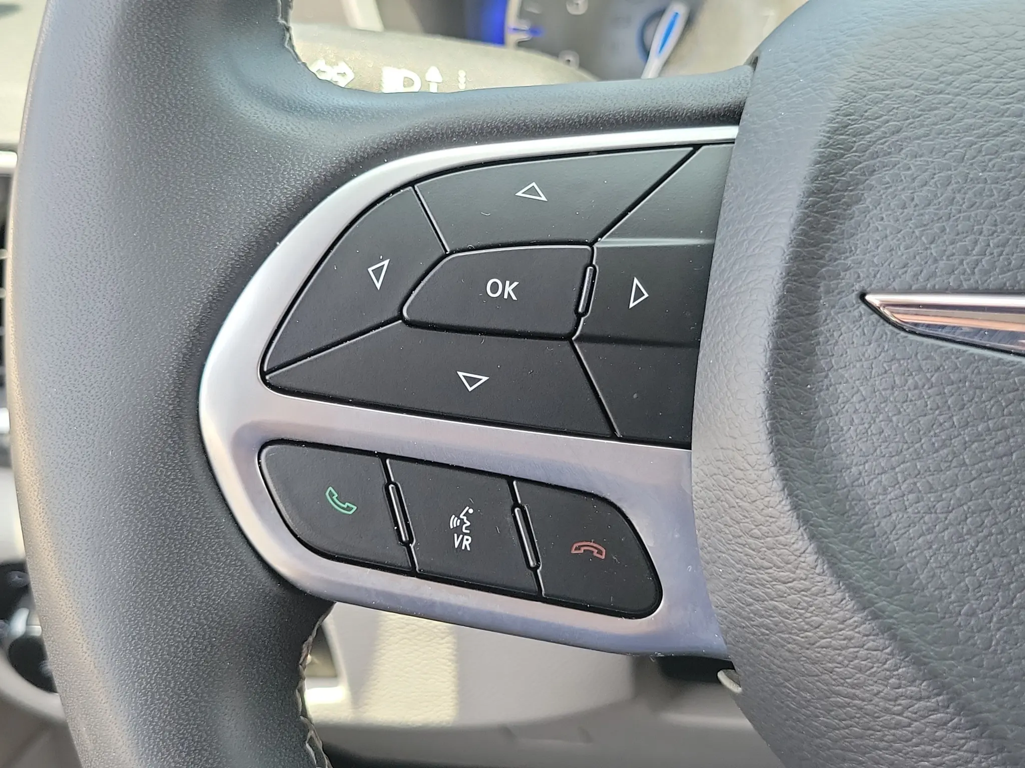 2023 Chrysler Pacifica Touring L photo 5