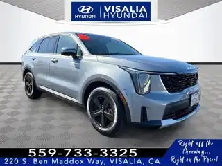 2024 Kia Sorento LX AT's photo