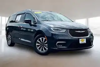 2021 Chrysler Pacifica Hybrid Touring L Hybrid's photo