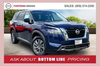 2024 Nissan Pathfinder SV 2WD's photo