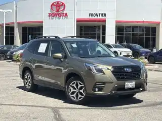 2024 Subaru Forester Premium's photo