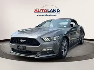 2015 Ford Mustang V6 Convertible's photo