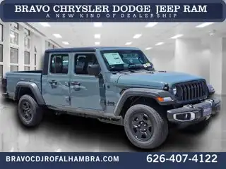 2026 Jeep Gladiator Sport Auto's photo