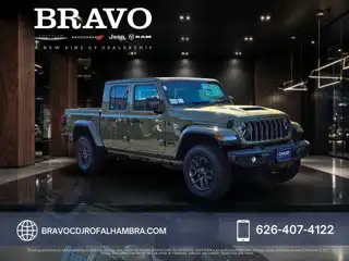 2026 Jeep Gladiator Sport S Auto's photo
