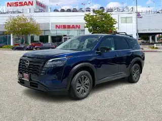 2026 Nissan Pathfinder SV 2WD's photo