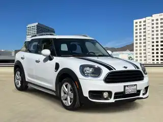 2019 MINI Countryman Cooper Signature's photo
