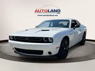 2023 Dodge Challenger SXT Auto's photo