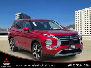 2025 Mitsubishi Outlander SE 2WD's photo