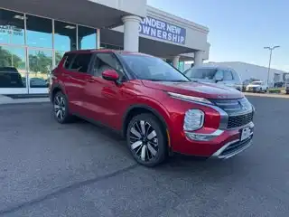 2025 Mitsubishi Outlander SE S-AWC's photo