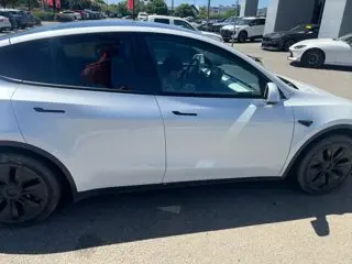 2025 Tesla Model Y Long Range Rear Wheel Drive photo 3