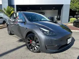 2022 Tesla Model Y Performance Dual Motor All-Wheel Drive's photo