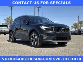 2025 Volvo XC40 B5 Core Bright AWD's photo