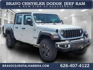 2026 Jeep Gladiator Sport Auto's photo