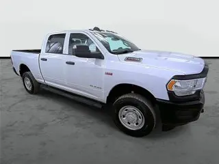 2022 RAM 2500 Tradesman 4X4 Crew Cab SWB photo 5