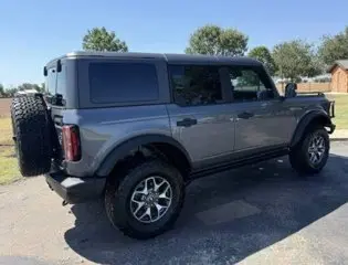 2022 Ford Bronco Badlands 4x4 photo 3