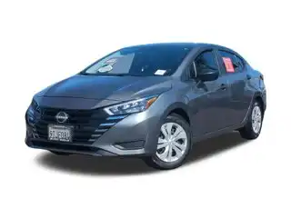2025 Nissan Versa 1.6 S CVT's photo