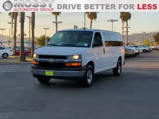2019 Chevrolet Express 3500 LT's photo