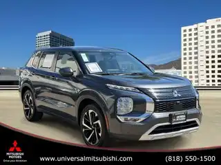 2024 Mitsubishi Outlander SE 2WD's photo