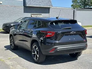 2025 Chevrolet Trax 1RS photo 4