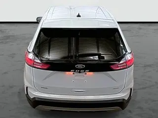 2024 Ford Edge SEL AWD photo 3