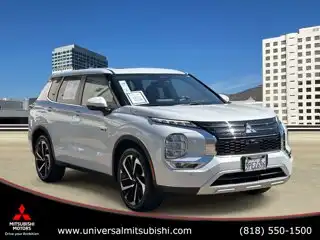 2024 Mitsubishi Outlander Plug-in Hybrid SE S-AWC's photo