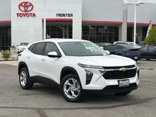 2024 Chevrolet Trax LS's photo