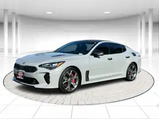 2020 Kia Stinger GT2's photo