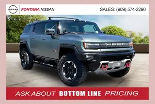 2024 GMC Hummer EV 3X SUV's photo