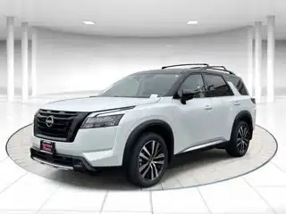 2025 Nissan Pathfinder Platinum 2WD's photo