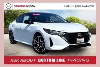 2025 Nissan Sentra SR CVT's photo